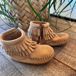 Minnetonka Fringed Tan Kids Moccasins
